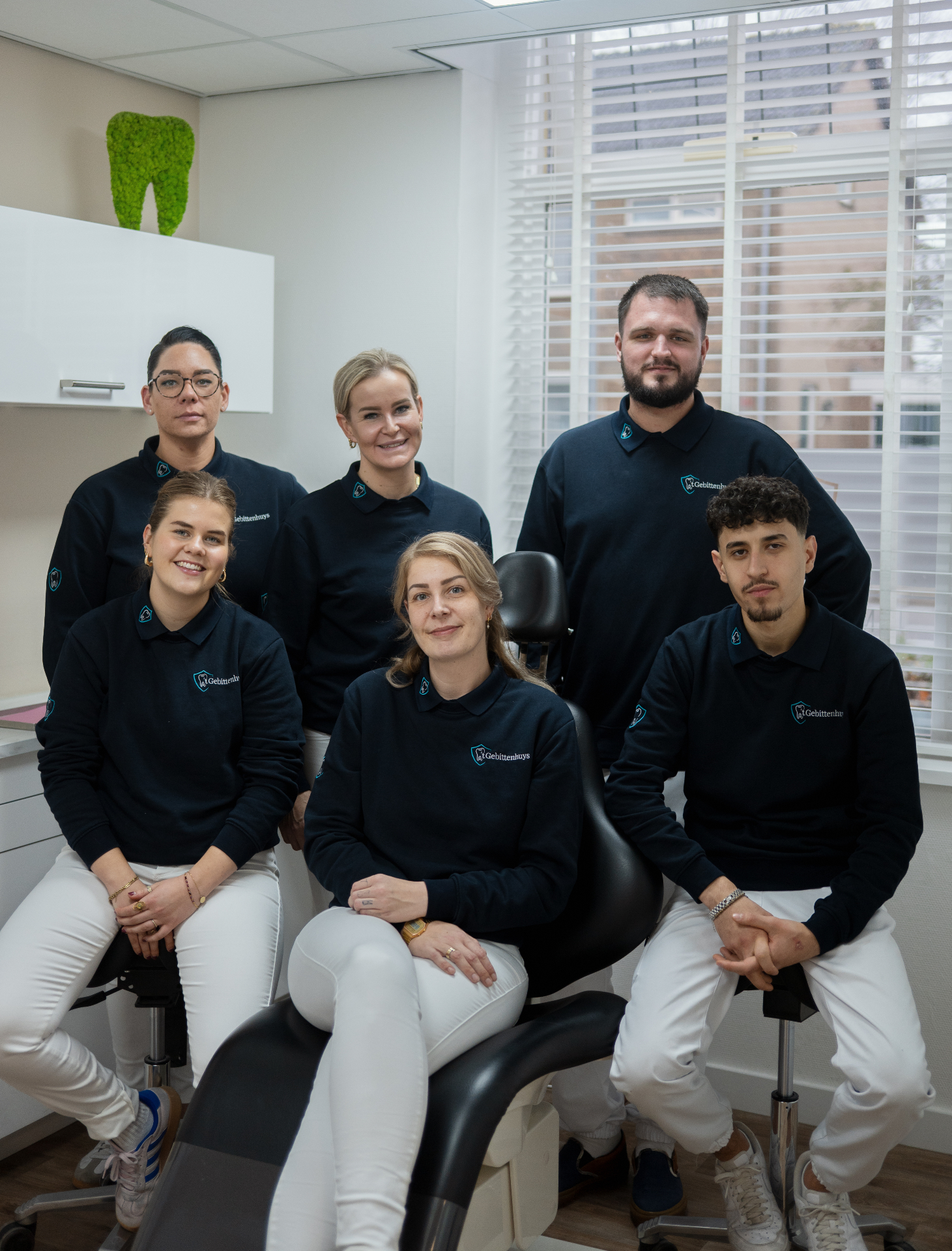 Het team van 't Gebittenhuys in de praktijk